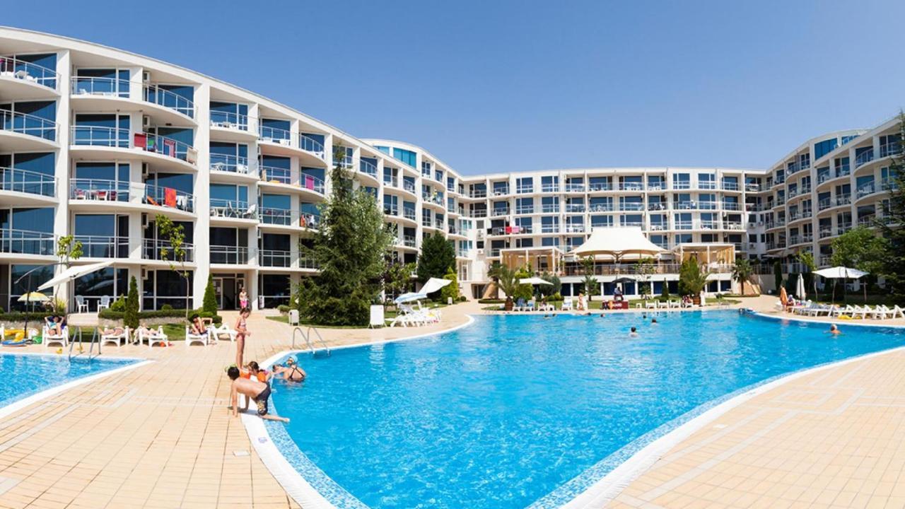 Design Studio In Atlantis Resort&Spa, Burgas Airport Εξωτερικό φωτογραφία