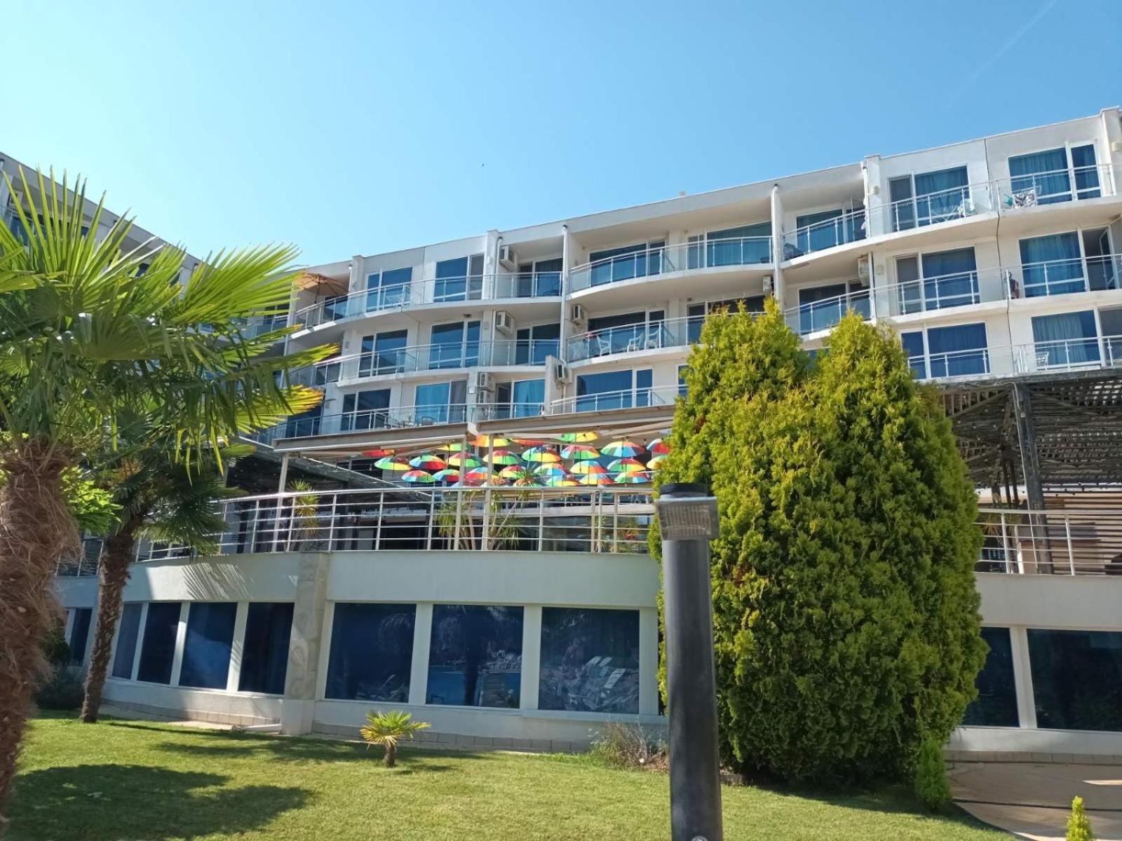 Design Studio In Atlantis Resort&Spa, Burgas Airport Εξωτερικό φωτογραφία